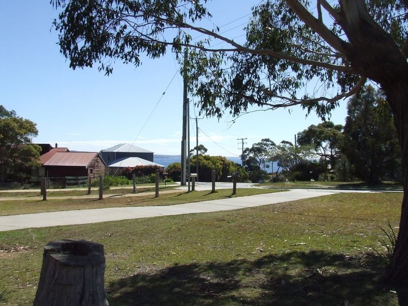 35 Coffey Court, Binalong Bay TAS 7216