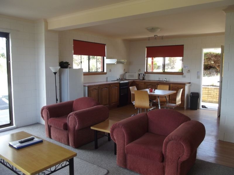 4/6 Wattle Drive, Scamander TAS 7215