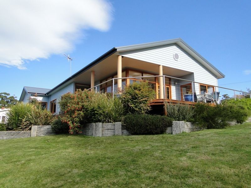60 Tasman Highway, St Helens TAS 7216