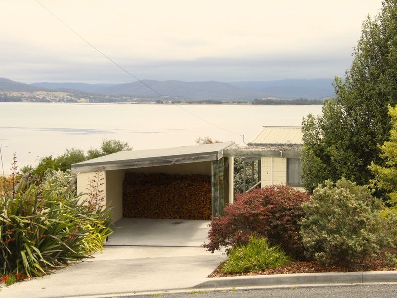 16 Kiama Parade, Akaroa TAS 7216