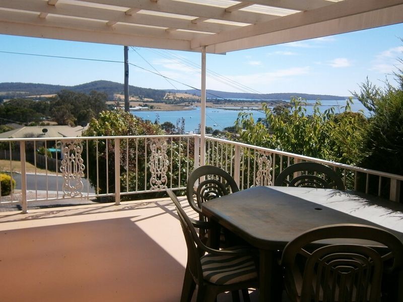 25 Erythos Grove, St Helens TAS 7216