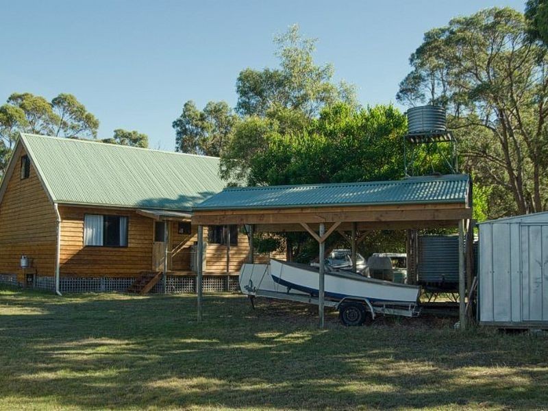 1 Boobyalla Drive, Ansons Bay TAS 7216