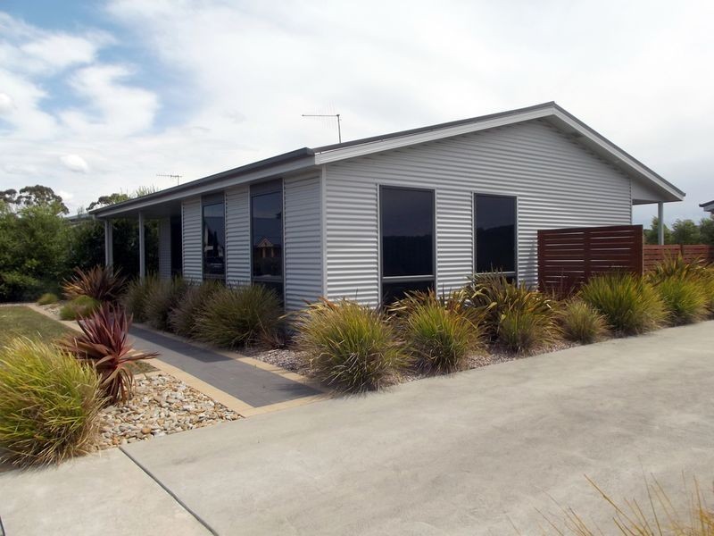 11 Palm Court, St Helens TAS 7216
