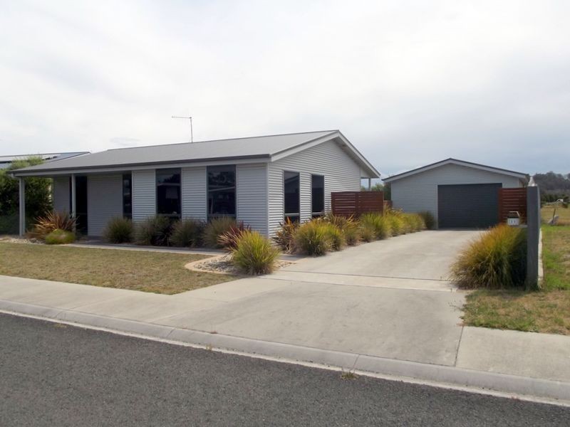 11 Palm Court, St Helens TAS 7216