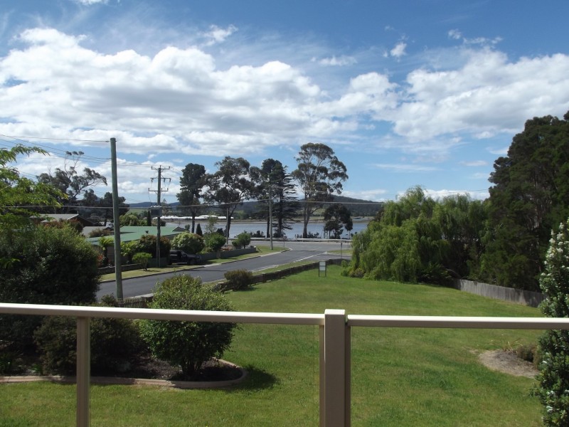 1 Lawry Heights, St Helens TAS 7216