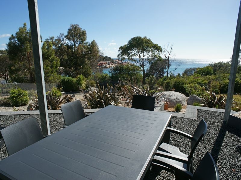 16A Seaton Cove Road, Binalong Bay TAS 7216