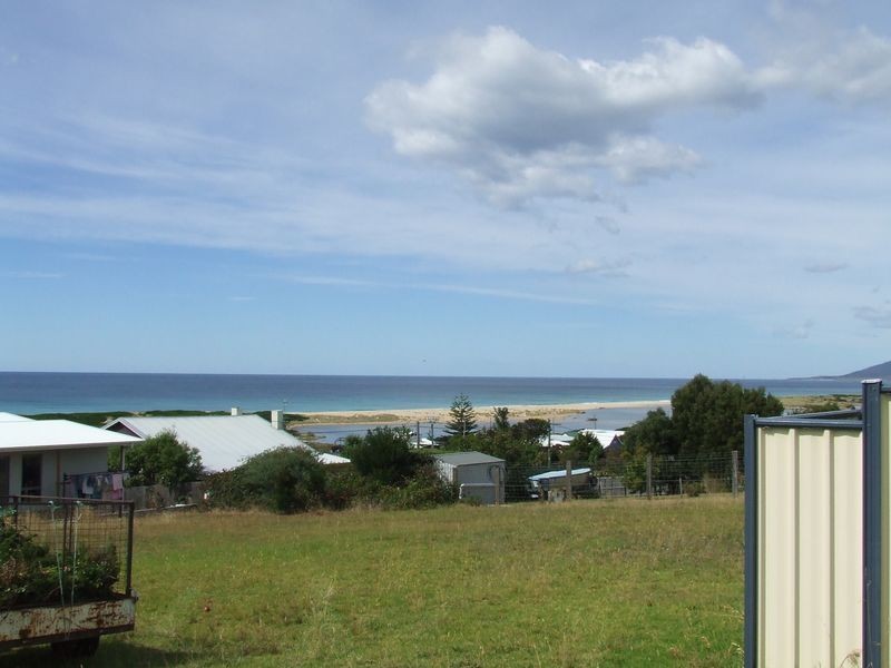 9 George Street, Scamander TAS 7215