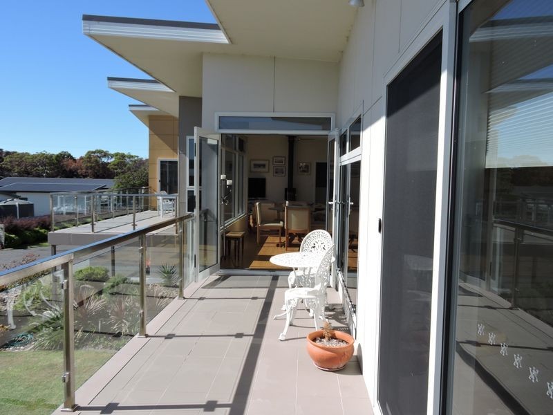 6 Karaka Close, Akaroa TAS 7216