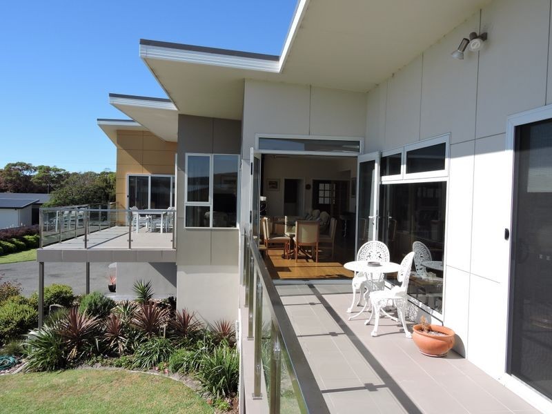 6 Karaka Close, Akaroa TAS 7216