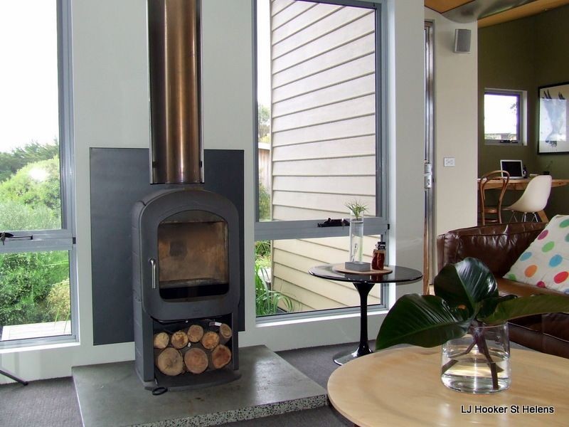 23 Franks Street, Falmouth TAS 7215