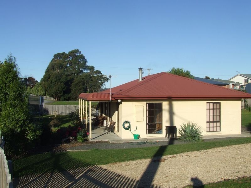 1 Lindsay Parade, St Helens TAS 7216