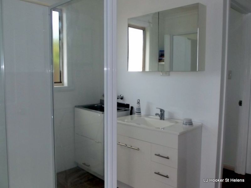 175 Main Road, Binalong Bay TAS 7216