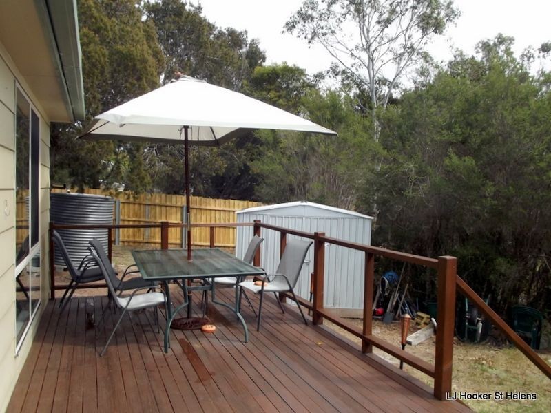 175 Main Road, Binalong Bay TAS 7216