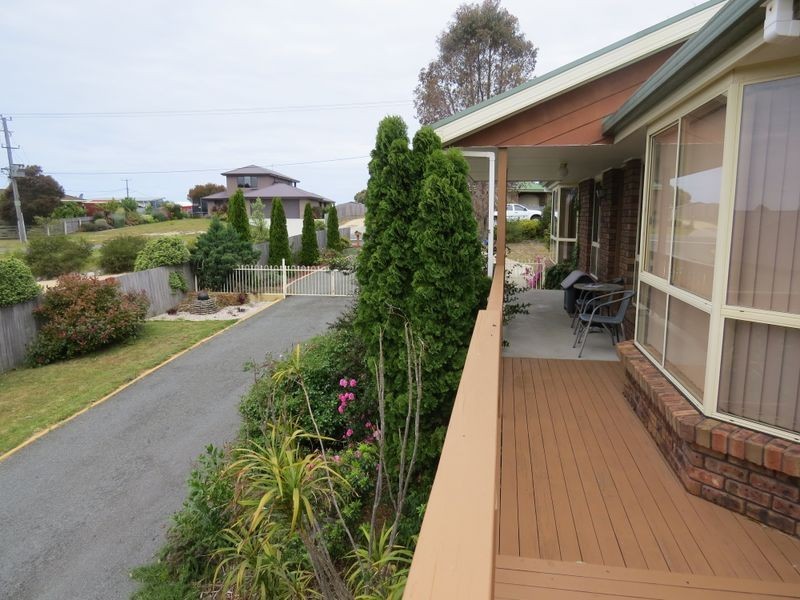 16 Cherrywood Drive, Scamander TAS 7215