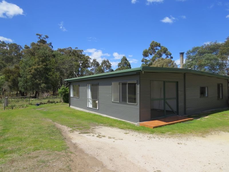 408 Upper Scamander Road, Scamander TAS 7215