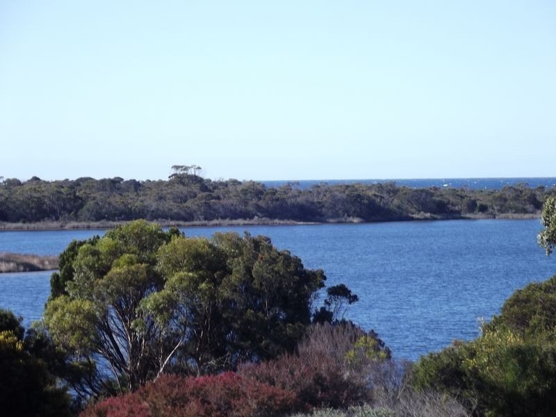 181 Main Road, Binalong Bay TAS 7216