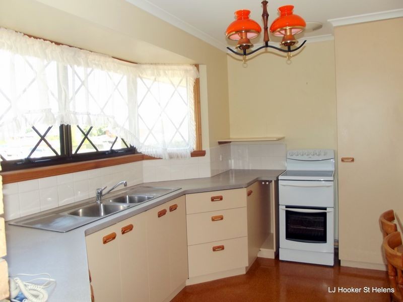 13 Lindsay Parade, St Helens TAS 7216