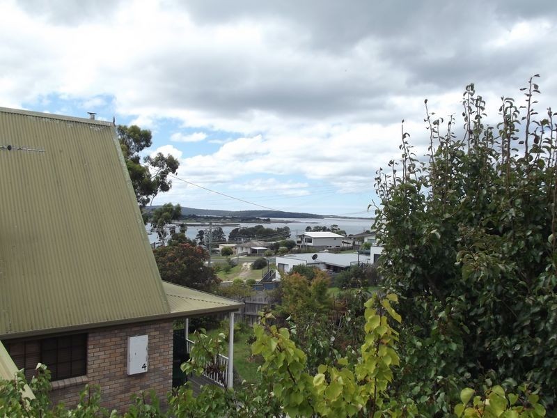 6 Cobrooga Drive, St Helens TAS 7216