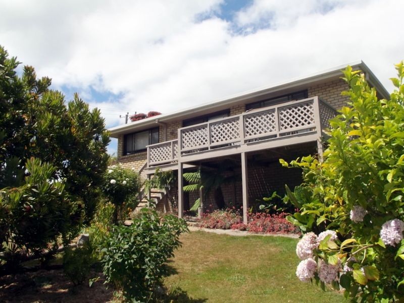 9 Falmouth Street, St Helens TAS 7216