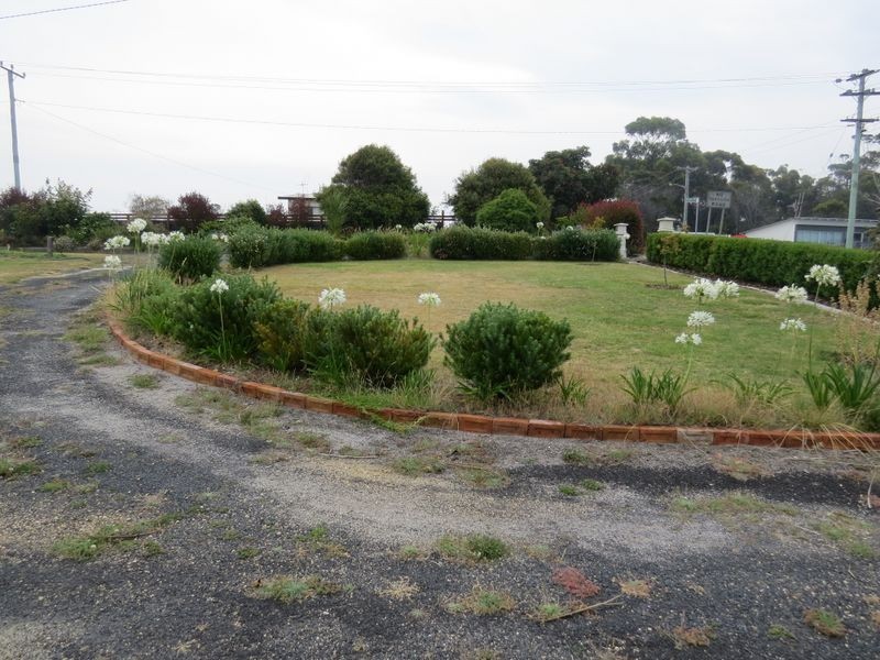 11 Thomas Street, Scamander TAS 7215