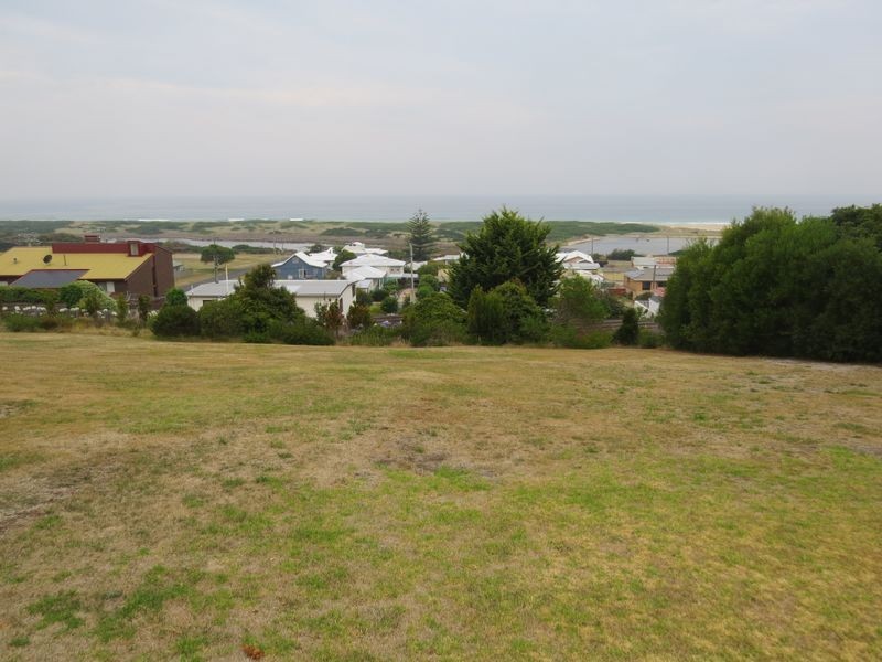 3 Heath Street, Scamander TAS 7215