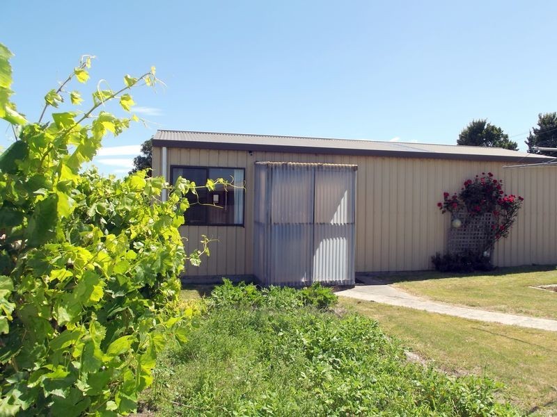 17 Tully Street, St Helens TAS 7216