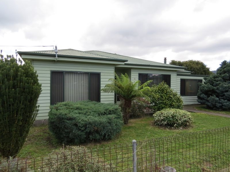 26 Clive Street, St Marys TAS 7215