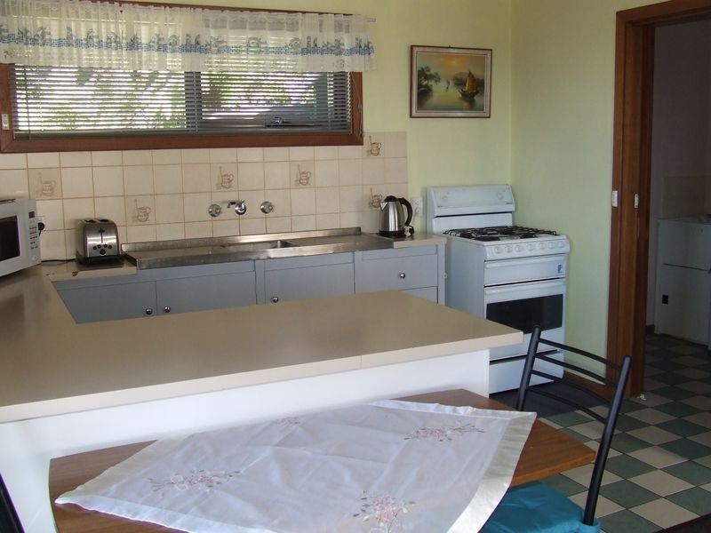 13 Sunbeam Crescent, Beaumaris TAS 7215