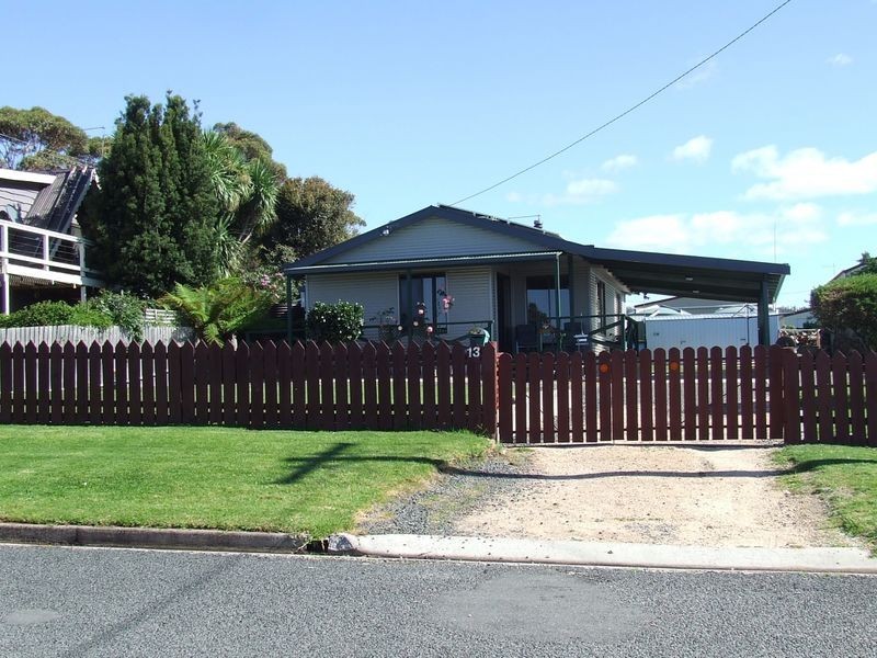 13 Sunbeam Crescent, Beaumaris TAS 7215
