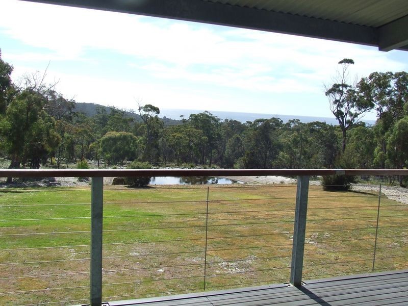 813 Reids Road, Binalong Bay TAS 7216
