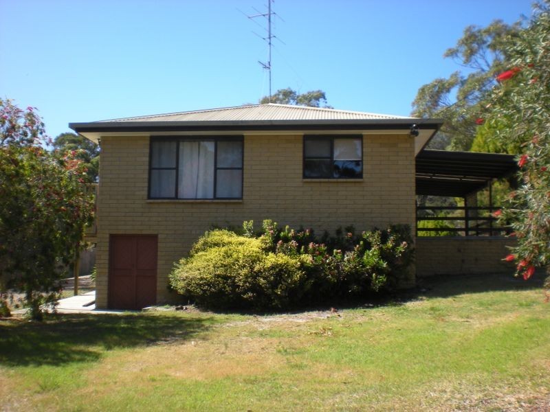 170 Main Road, Binalong Bay TAS 7216