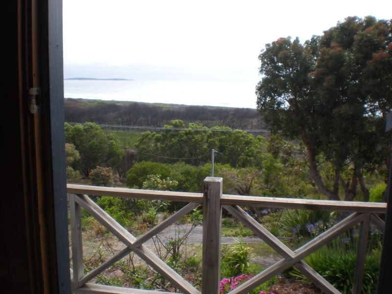 24307 Tasman Highway, Beaumaris TAS 7215