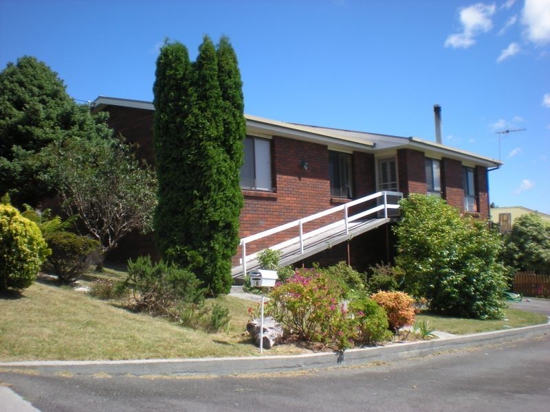 16 Erythos Grove, St Helens TAS 7216