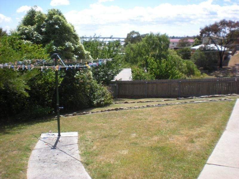16 Erythos Grove, St Helens TAS 7216
