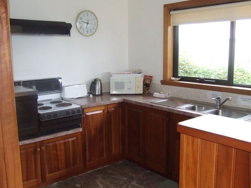 60 Main Road, Binalong Bay TAS 7216