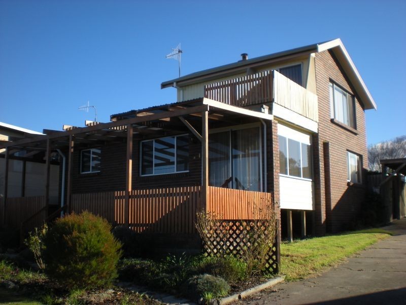 5 Belair Crescent, Beaumaris TAS 7215