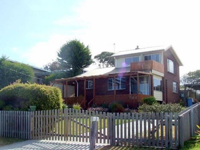 5 Belair Crescent, Beaumaris TAS 7215