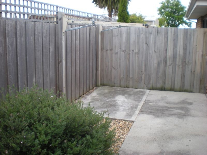 3/6 Groom Street, St Helens TAS 7216