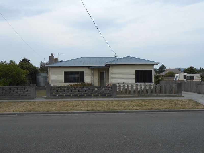 52 Quail Street, St Helens TAS 7216