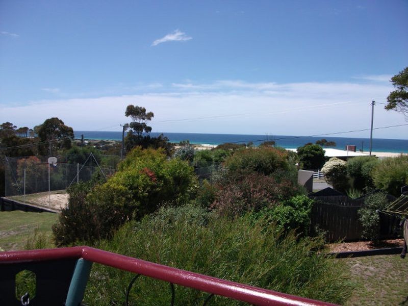 9 Silver Street, Scamander TAS 7215