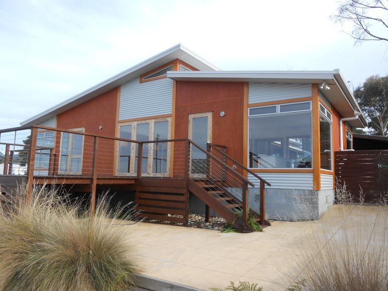 11 Targett Street, Scamander TAS 7215