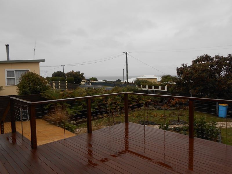 11 Targett Street, Scamander TAS 7215