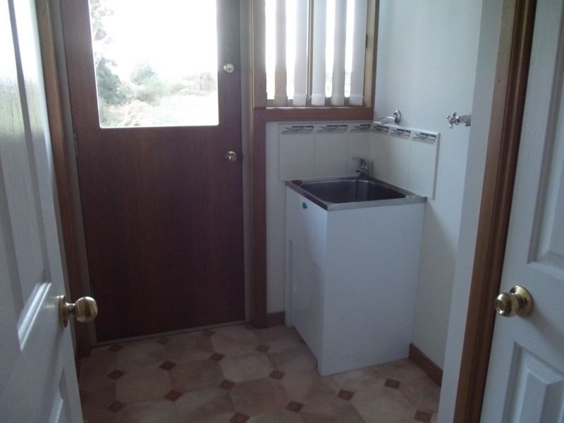 1/13 Cameron Street, St Helens TAS 7216