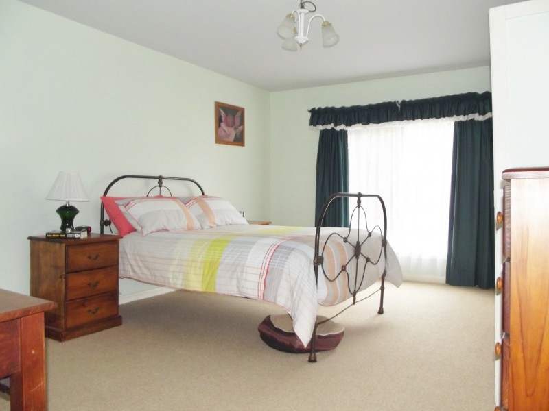 181 Main Road, Binalong Bay TAS 7216