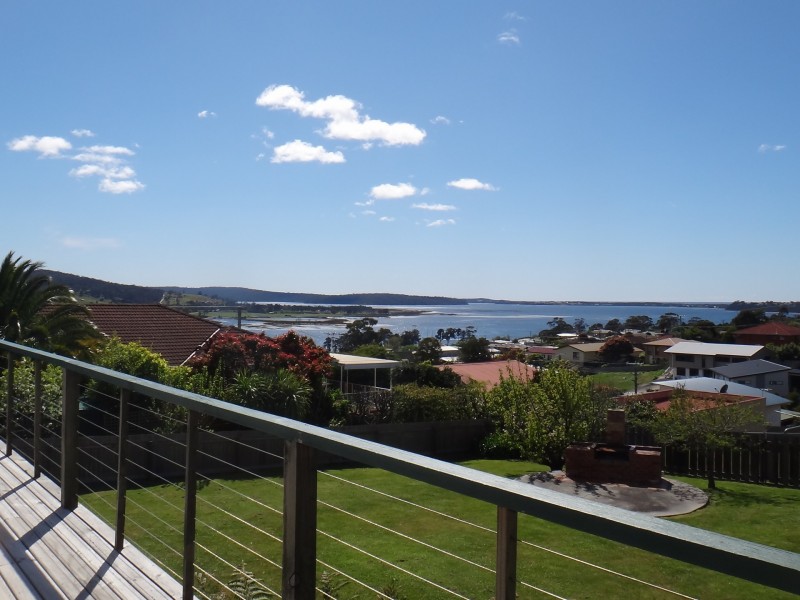 14 Douglas Court, St Helens TAS 7216