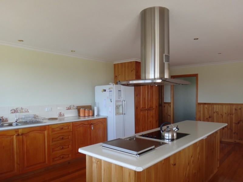 14 Douglas Court, St Helens TAS 7216