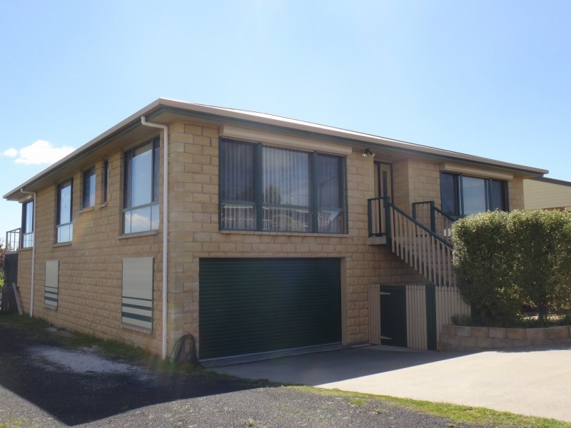 14 Douglas Court, St Helens TAS 7216