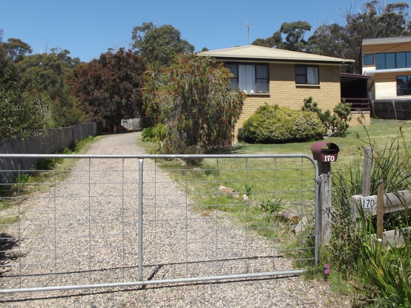 170 Main Road, Binalong Bay TAS 7216