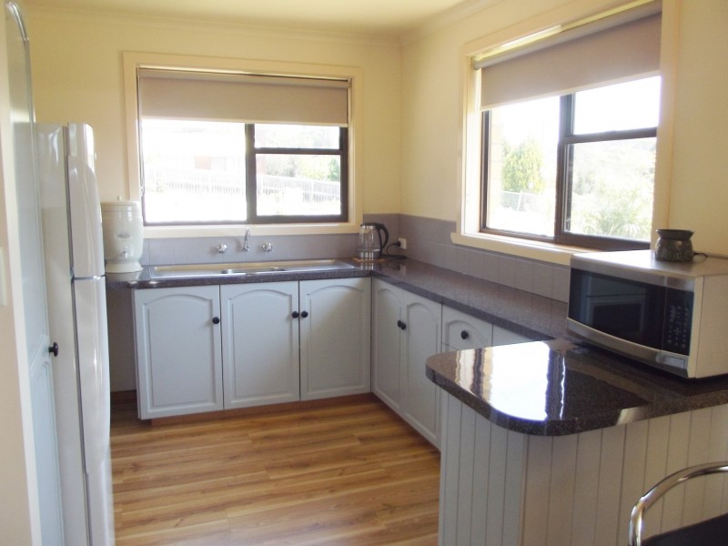 170 Main Road, Binalong Bay TAS 7216