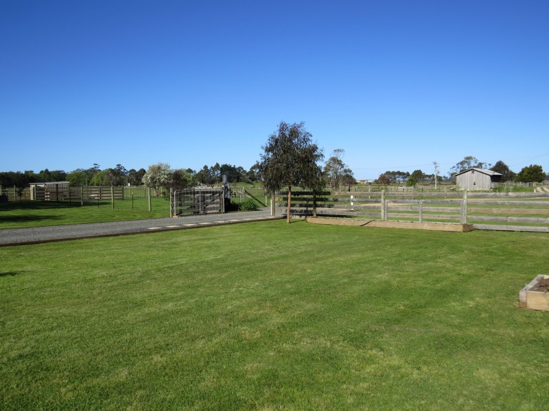 137 Binalong Bay Road, St Helens TAS 7216